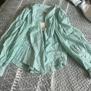 Women’s Spring button up long sleeve